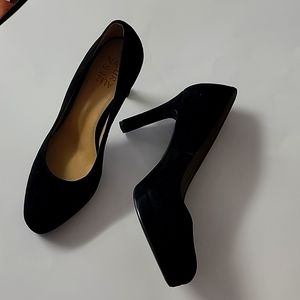 Naturalizer Black Suede Pumps 'NIB'